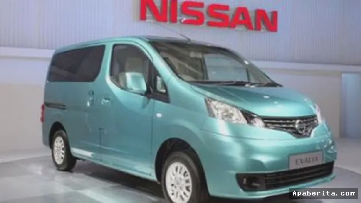 Nissan Evalia "Baby Serena" Siap Gantikan Grand Livina?