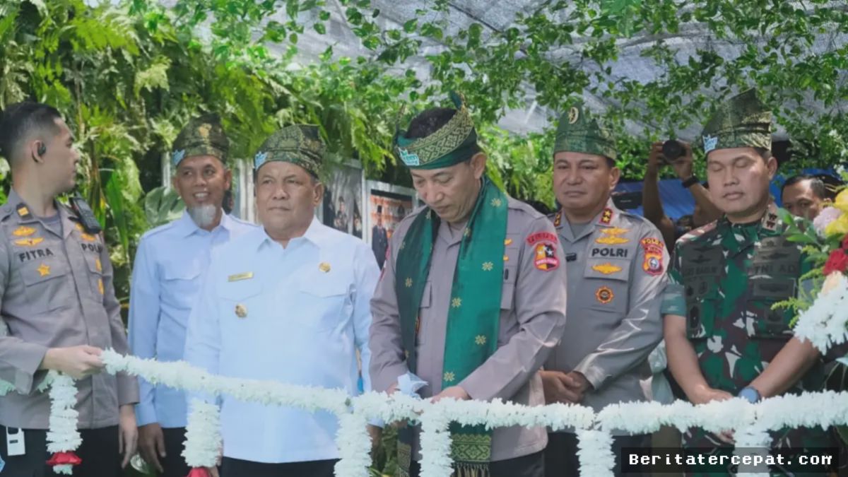 PEKANBARU — Kapolri Resmikan 80 Jembatan Merah Putih Presisi di Riau