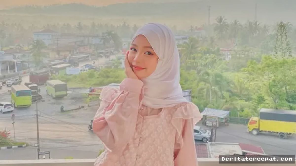 Sijunjung — Murama Najwa Hasana Curi Perhatian di Panggung Dangdut Academy 8