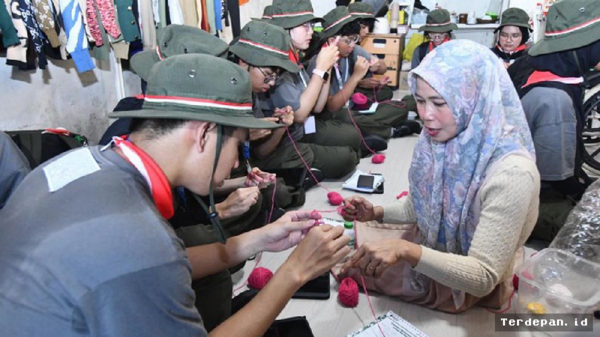 Bandung — Pertamina Berdayakan Difabel di Kampung Rajut