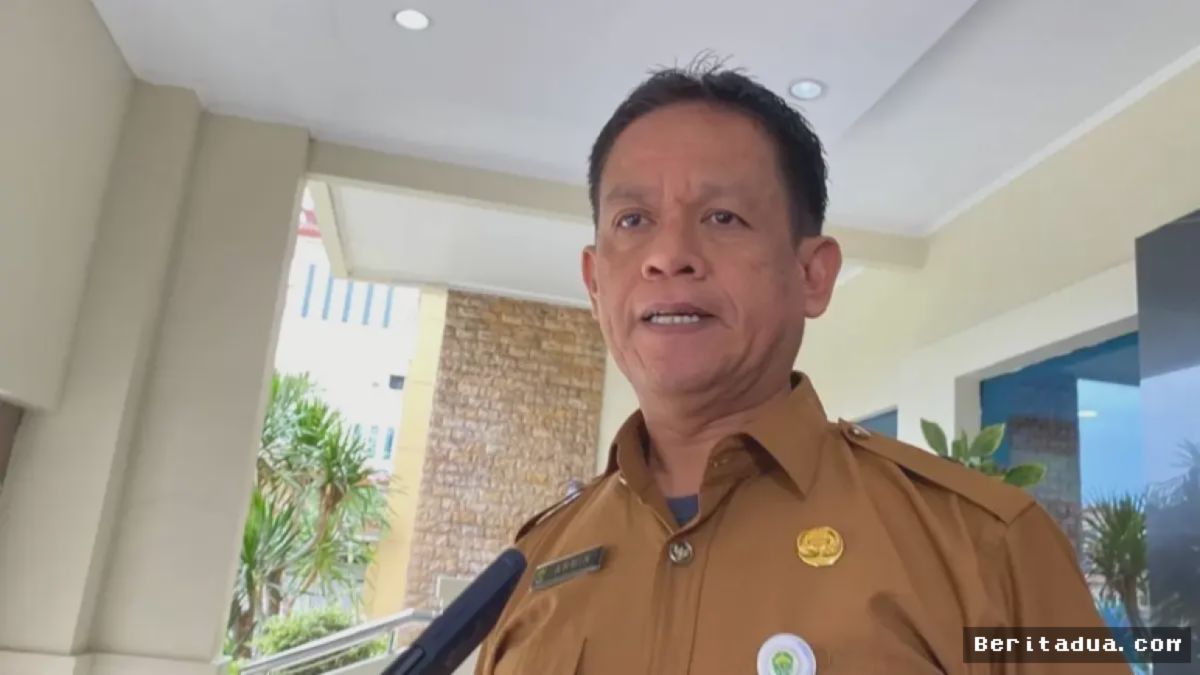 Disdikbud Kaltim Larang Sekolah Jual Seragam, Sanksi Tegas Menanti