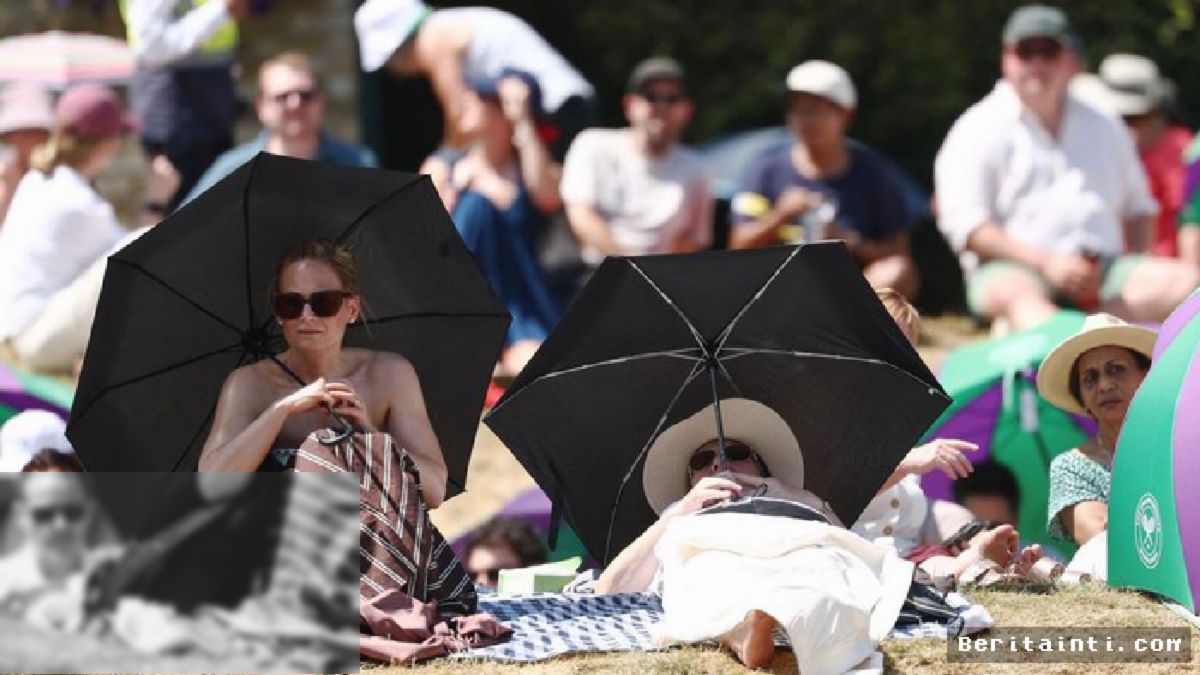 London — The Hill Penuh Payung, Perputaran Uang Penonton Melonjak