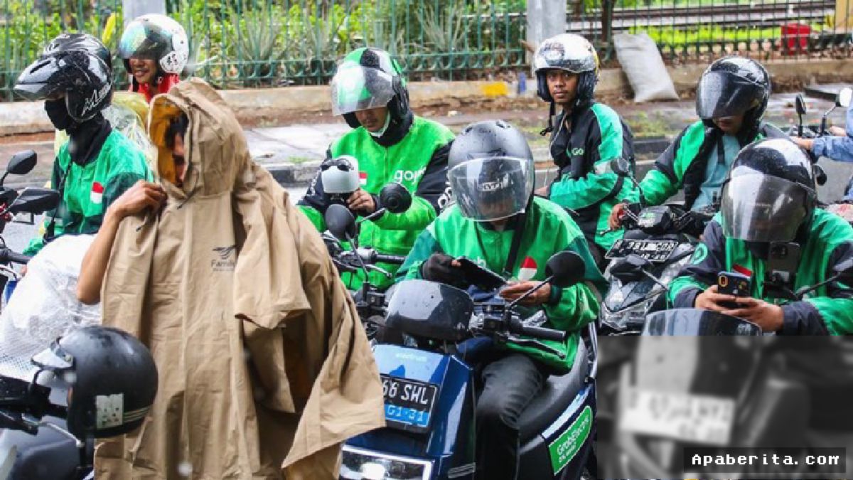 Driver Ojol Keluhkan Potongan Aplikator Masih 20% Meski Aturan Baru 8%