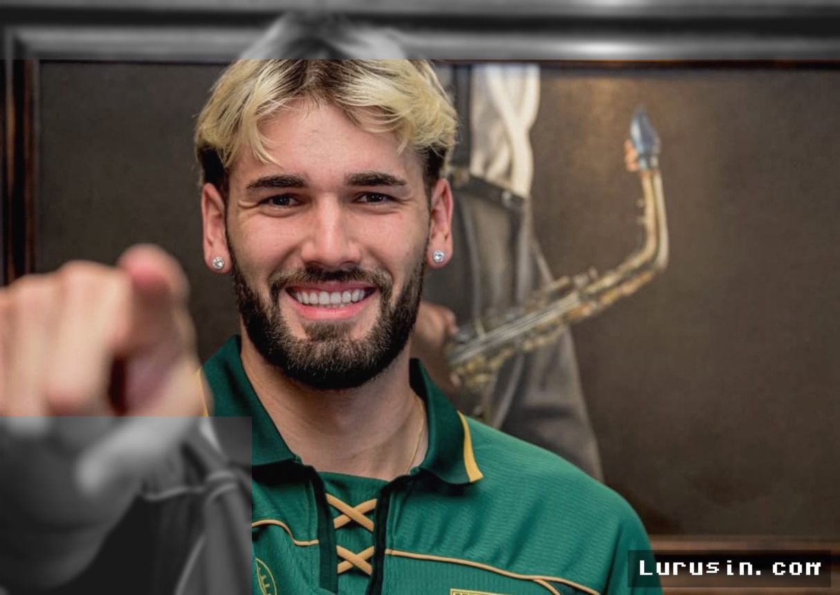 SURABAYA — Persebaya Surabaya mengumumkan perekrutan gelandang box-to-box asal Portugal, Diogo Ramalho,