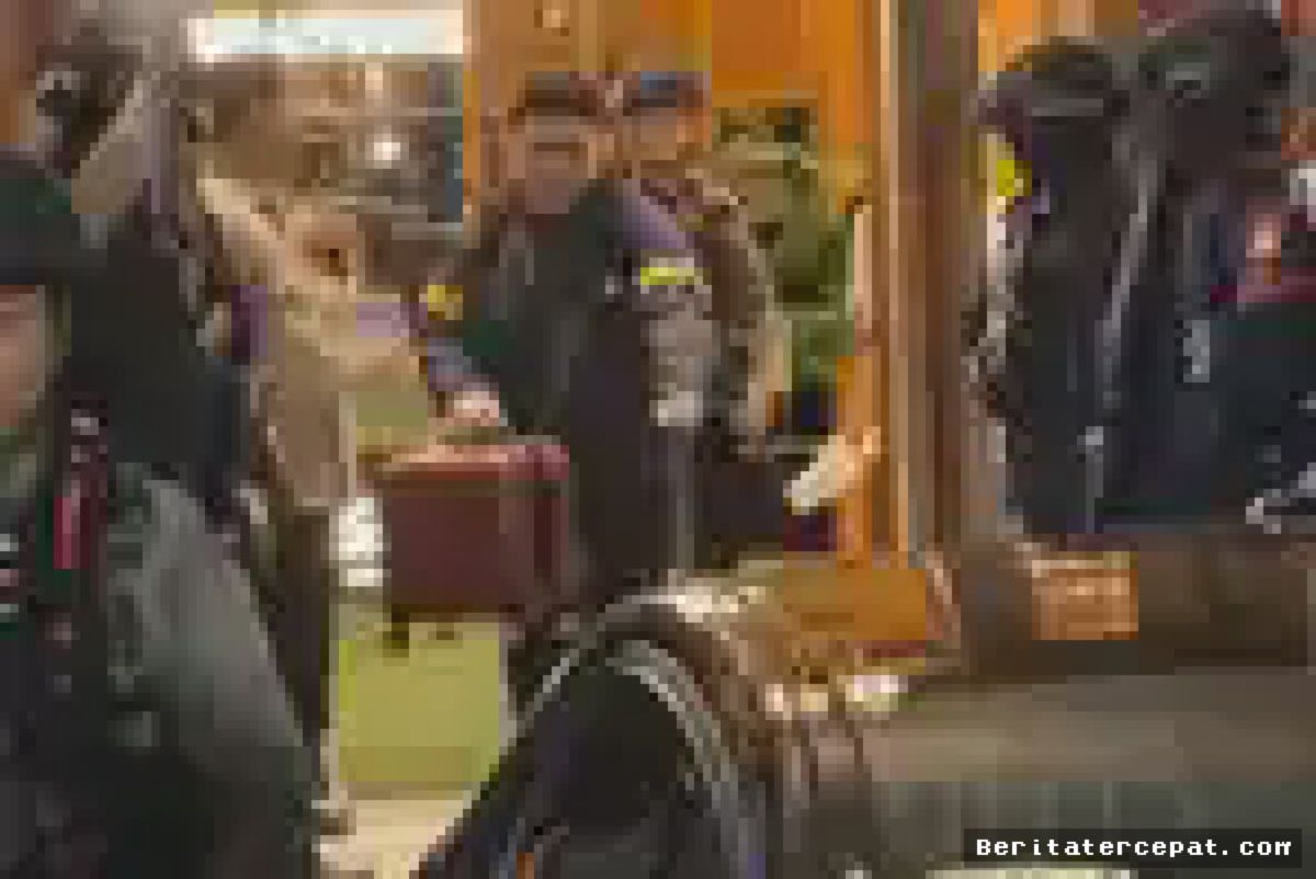CIPETE — Kafe de’Clan Disorot, Uang Dolar Rp60 M Ditemukan Polisi