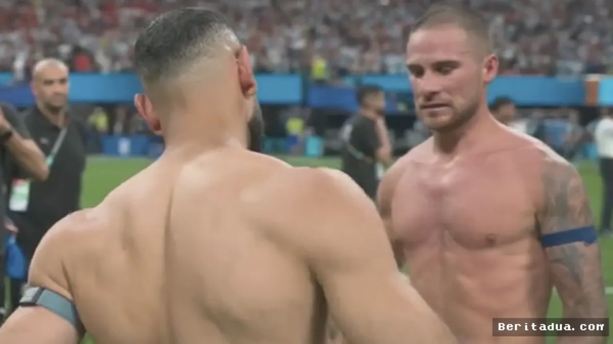 LIVERPOOL — Sebuah momen penuh emosional dan rasa hormat yang tinggi tersaji