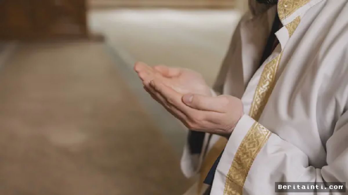 Jakarta – Spiritualitas sering kali dianggap sebagai ranah privat yang jauh dari