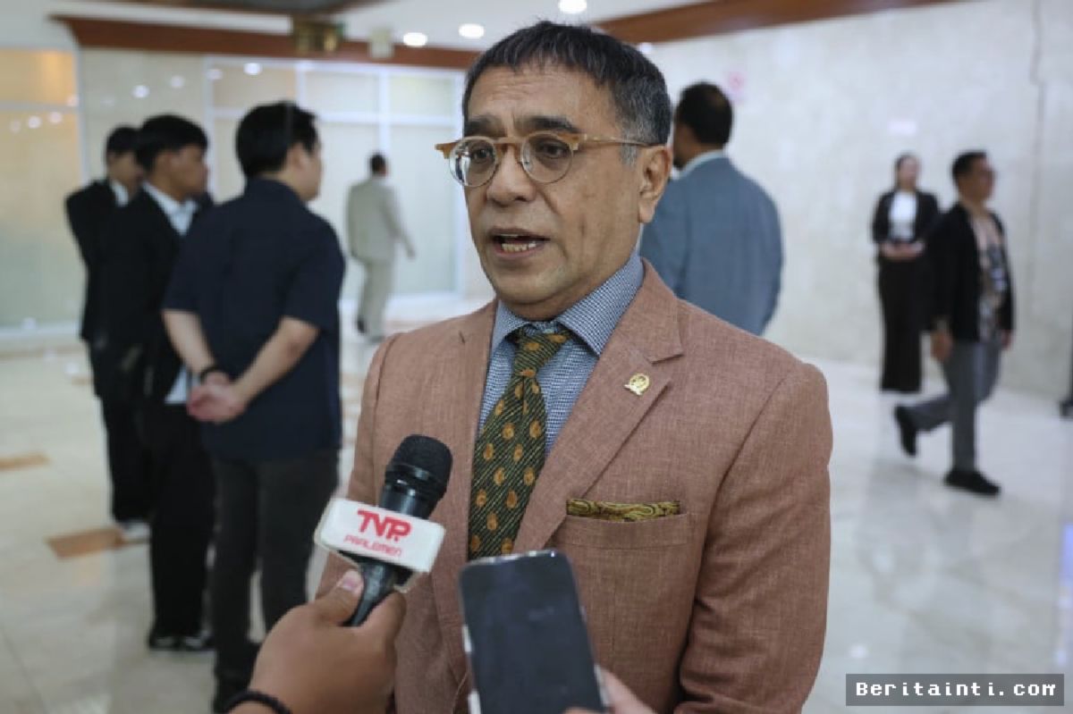 [JAKARTA] — Ancaman Pemutusan Hubungan Kerja (PHK) massal di sejumlah sektor industri