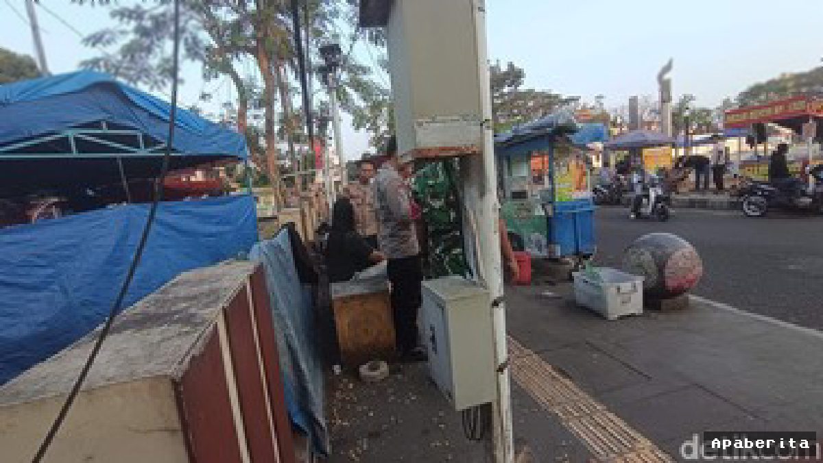 Ledakan Bom Rakitan di Dadaha Tasik, Pedagang Kejang