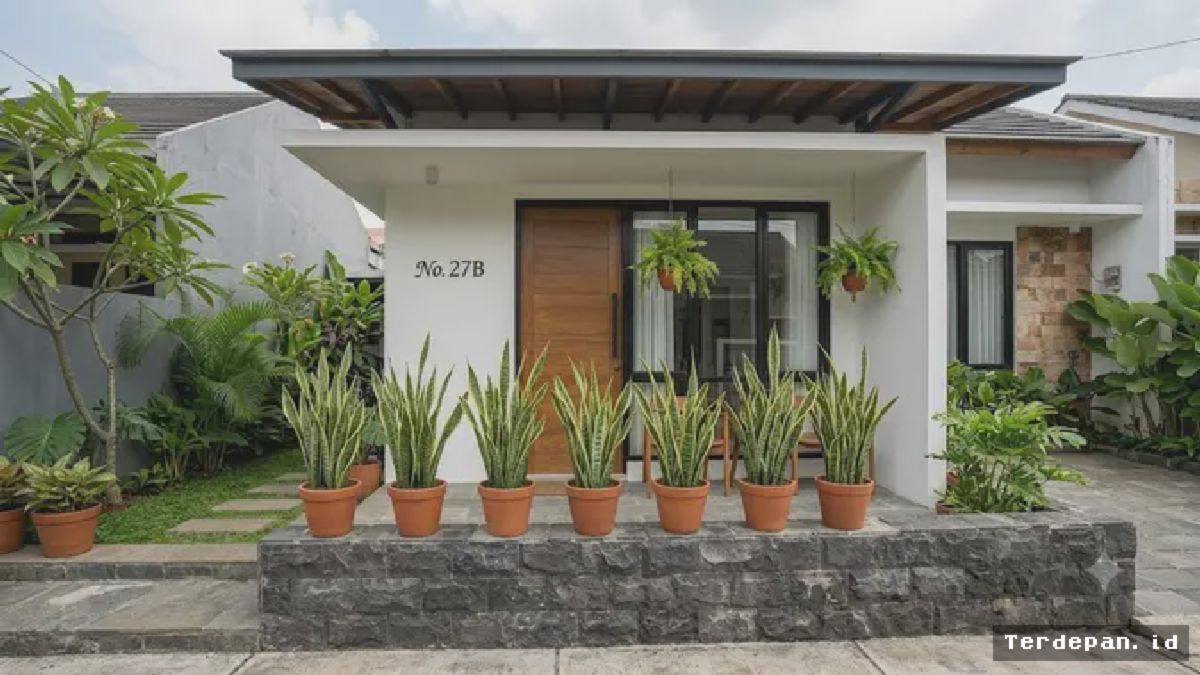 Desain Teras Rumah dengan Batu Andesit dan Lidah Mertua, Tahan Cuaca dan Mudah Dirawat