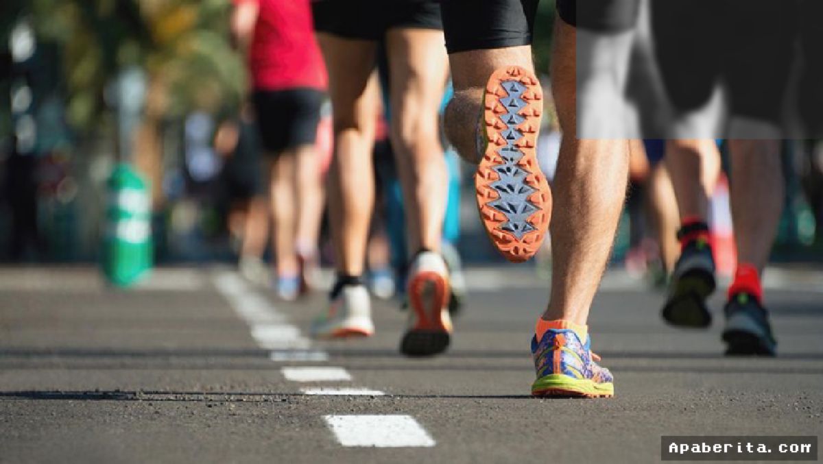 Jakarta - Fenomena olahraga baru bernama slow jogging tengah merebak cepat di