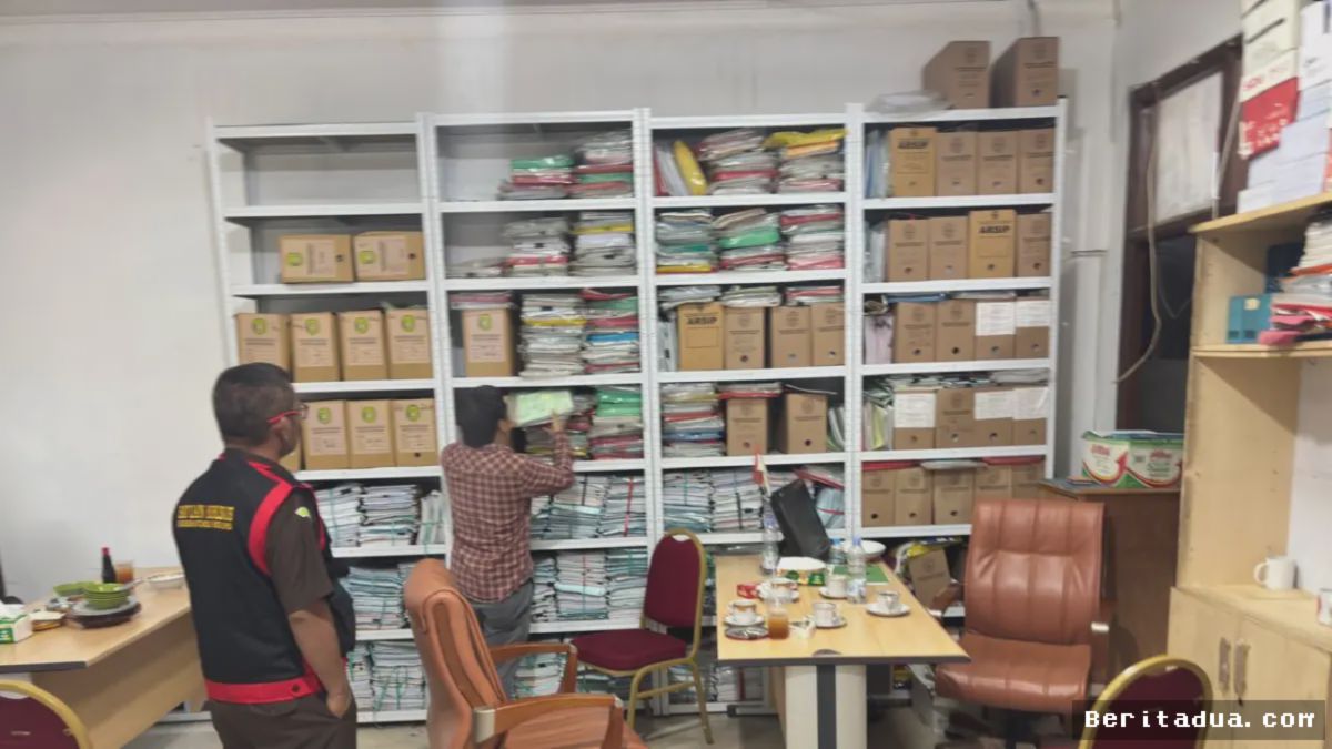 Kejati Kaltim Geledah Disdikbud Kukar Terkait Dugaan Korupsi TPP Guru