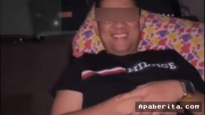 Surabaya, Apaberita.com  – Teka-teki kematian tragis Sekretaris Dinas Perumahan Rakyat dan Kawasan Permukiman (PRKP) Kabupaten Bangkalan, Ruly Yunis Setiawati, akhirnya menemui titik terang. Aparat kepolisian memastikan bahwa wanita yang ditemukan tak bernyawa di dalam mobil di area parkir Terminal 1 Bandara Internasional Juanda, Sidoarjo, tersebut merupakan korban pembunuhan.