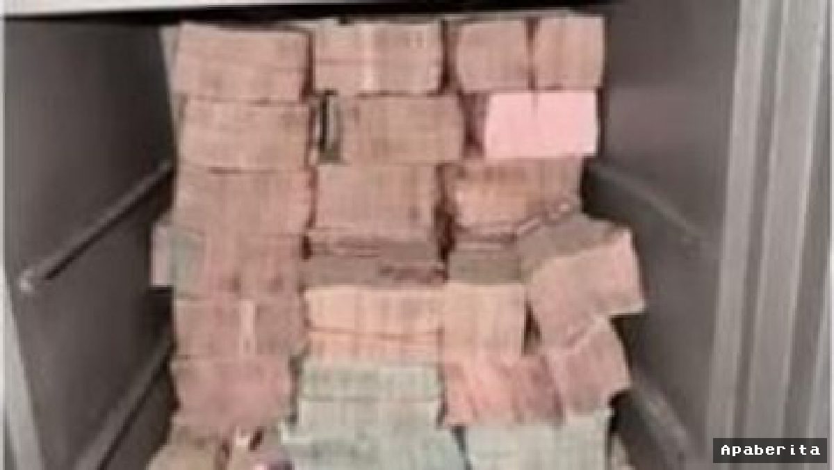 Brankas Etik Suryani Dibongkar, Simpan Gepokan Uang dan Emas