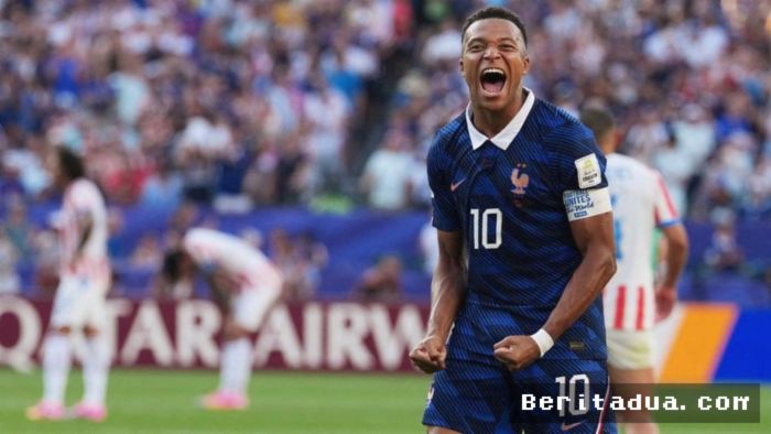 [Kontributor Beritadua.com]  - Perserikatan Bangsa-Bangsa (PBB) secara resmi mengecam keras tindakan rasis yang dilontarkan oleh Senator Paraguay, Celeste Amarilla, terhadap megabintang sepak bola Prancis, Kylian Mbappe. Melalui kantor hak asasi manusianya, PBB menyebut komentar yang merendahkan martabat tersebut sebagai tindakan yang tercela dan memalukan, khususnya karena diucapkan oleh seorang pejabat publik di tengah hajat besar sepak bola dunia.