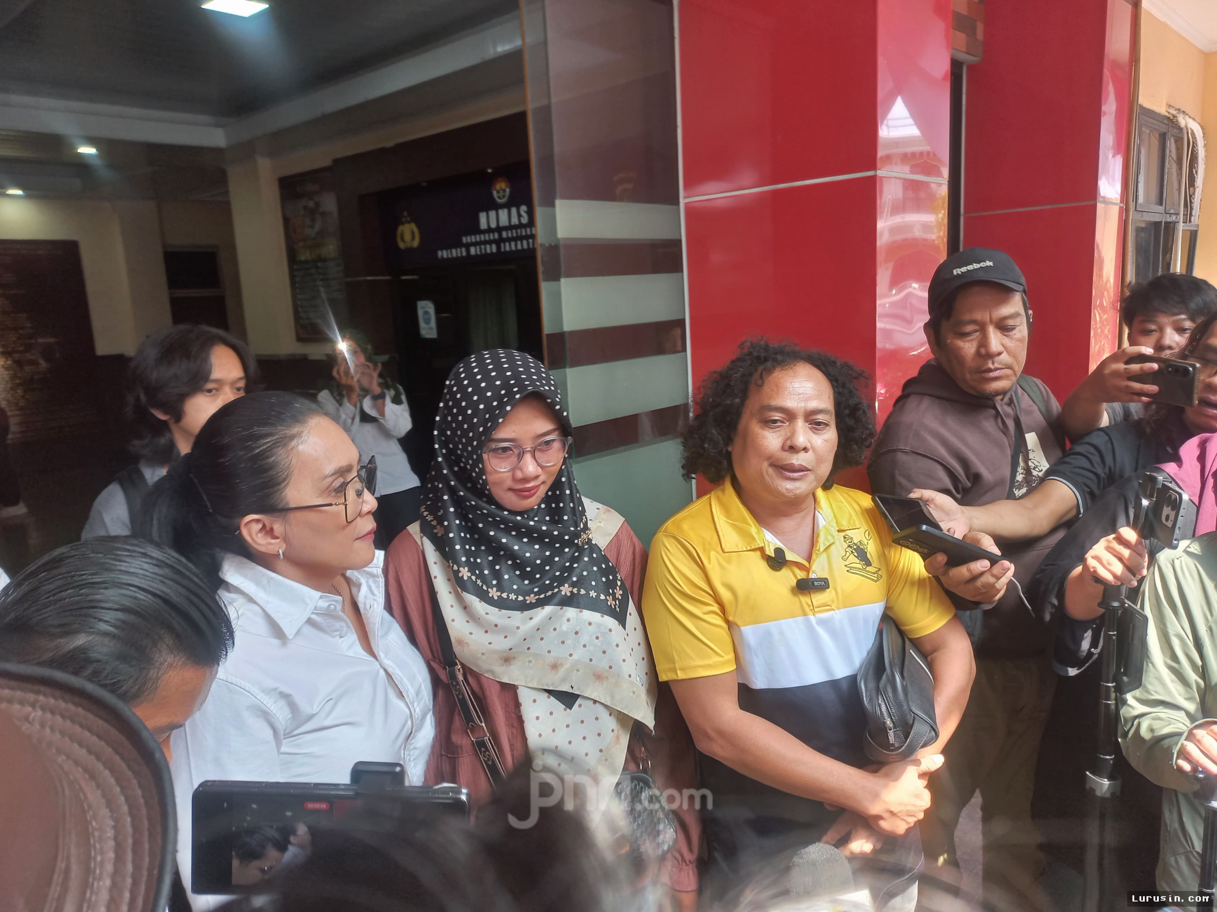 Hera Diperiksa Terkait Laporan Erin, Rieke Diah Pitaloka Hadir