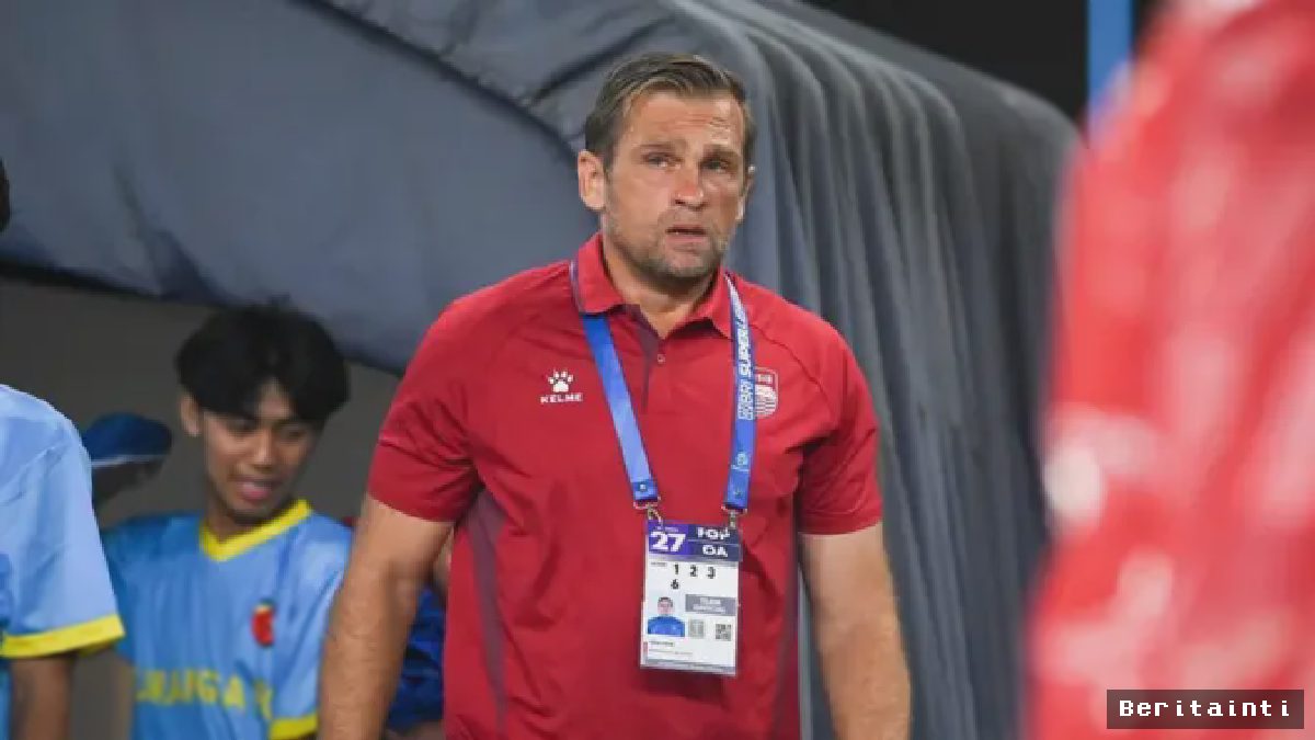 Tolic Bawa Persib ke Puncak dengan Taktik Serangan Kilat