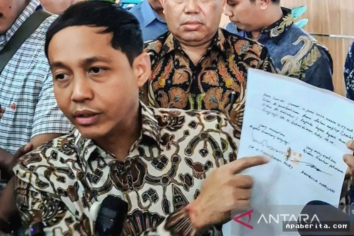 Damar Minta KPK Usut Tuntas Dugaan Suap Amplop Menhut Raja Juli