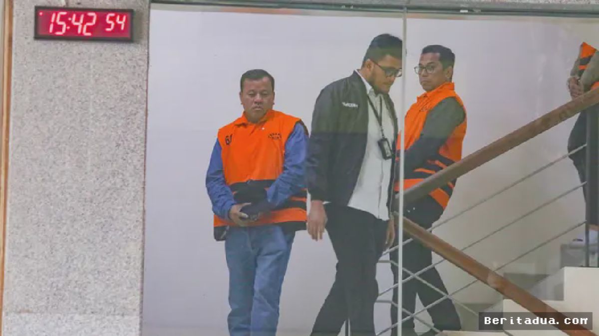 TELUK KUANTAN — Penahanan Bupati Kuansing Suhardiman Amby oleh Komisi Pemberantasan Korupsi
