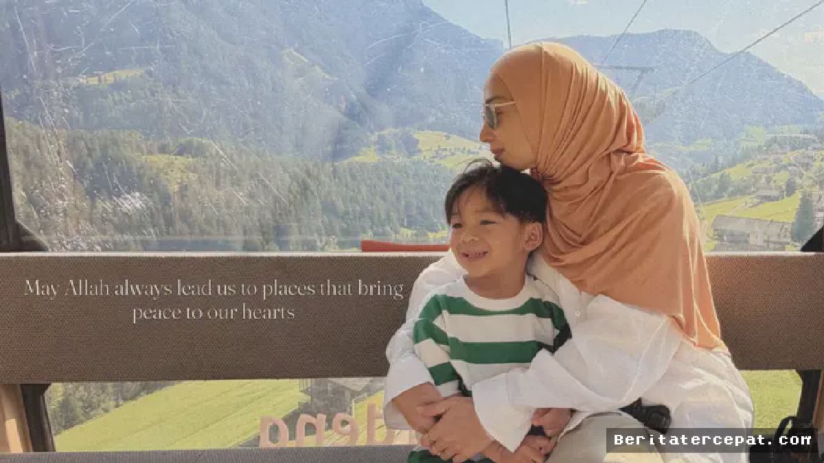 Nikita Willy Pilih Pegunungan Dolomite Italia untuk Liburan Keluarga Mewah