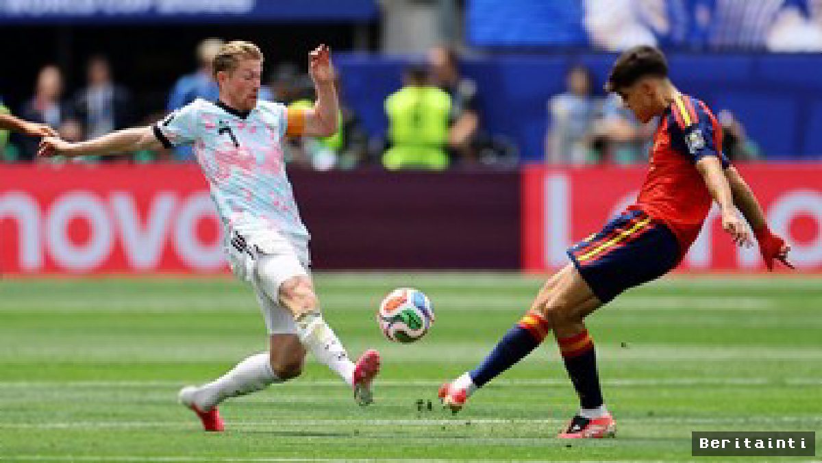 Pau Cubarsi Kecam Komentar Rasis Rajoy Usai Spanyol Tekuk Prancis 3-1