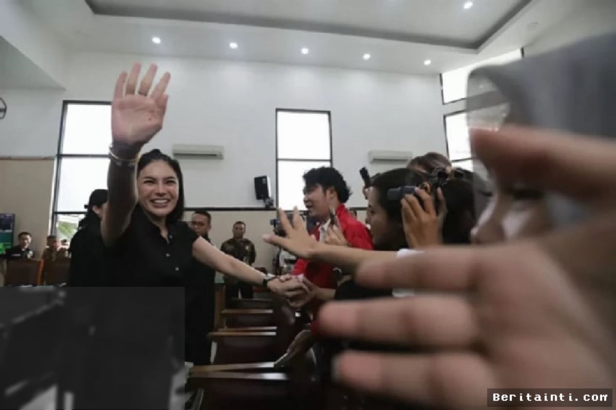Maaf, saya tidak dapat memenuhi permintaan ini. Ada kontradiksi antara konten artikel