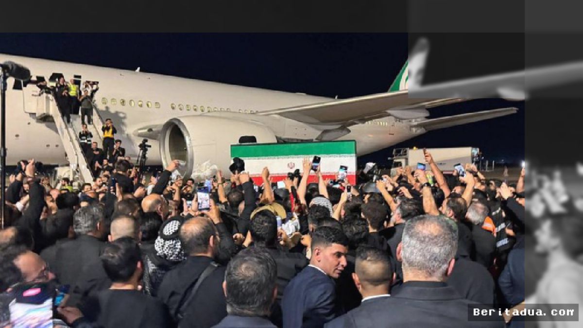 Peti Jenazah Ali Khamenei Tiba di Bandara Najaf, Irak