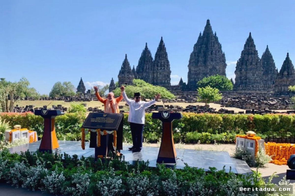 Prabowo Pamerkan Mahakarya Candi Prambanan ke PM India Narendra Modi