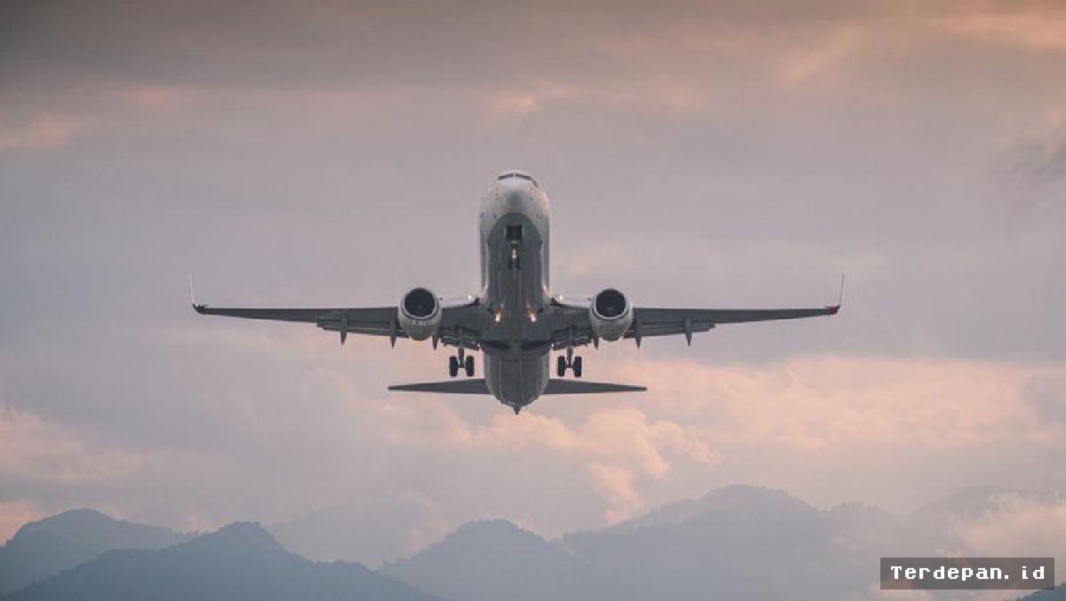 Pakistan — Pesawat Kargo Boeing 737 Jatuh Usai Hilang Kontak