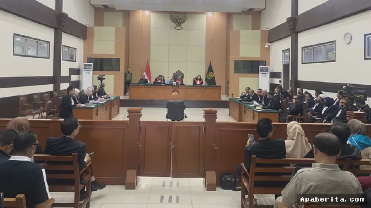 Jakarta — Dokter Tifa Ajukan Eksepsi atas Dakwaan di PN Jakarta Timur