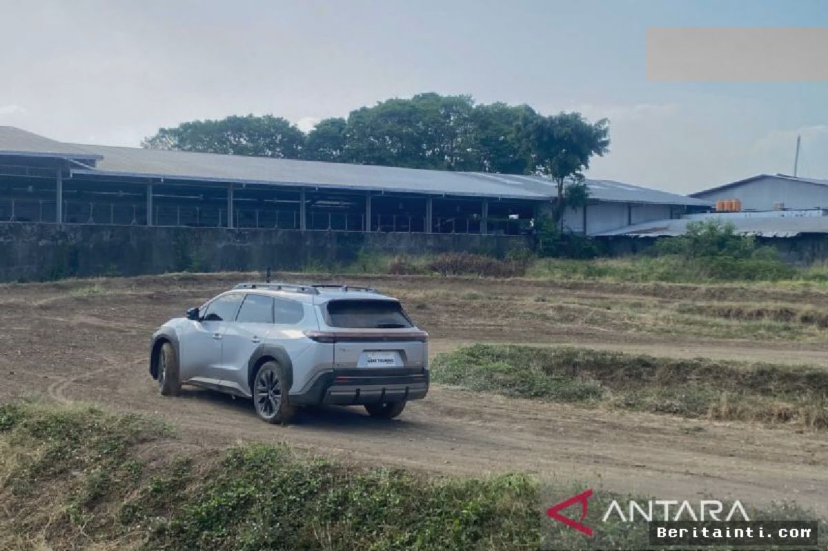 Toyota Uji Ketangguhan SUV Listrik bZ4X di Medan Ekstrem