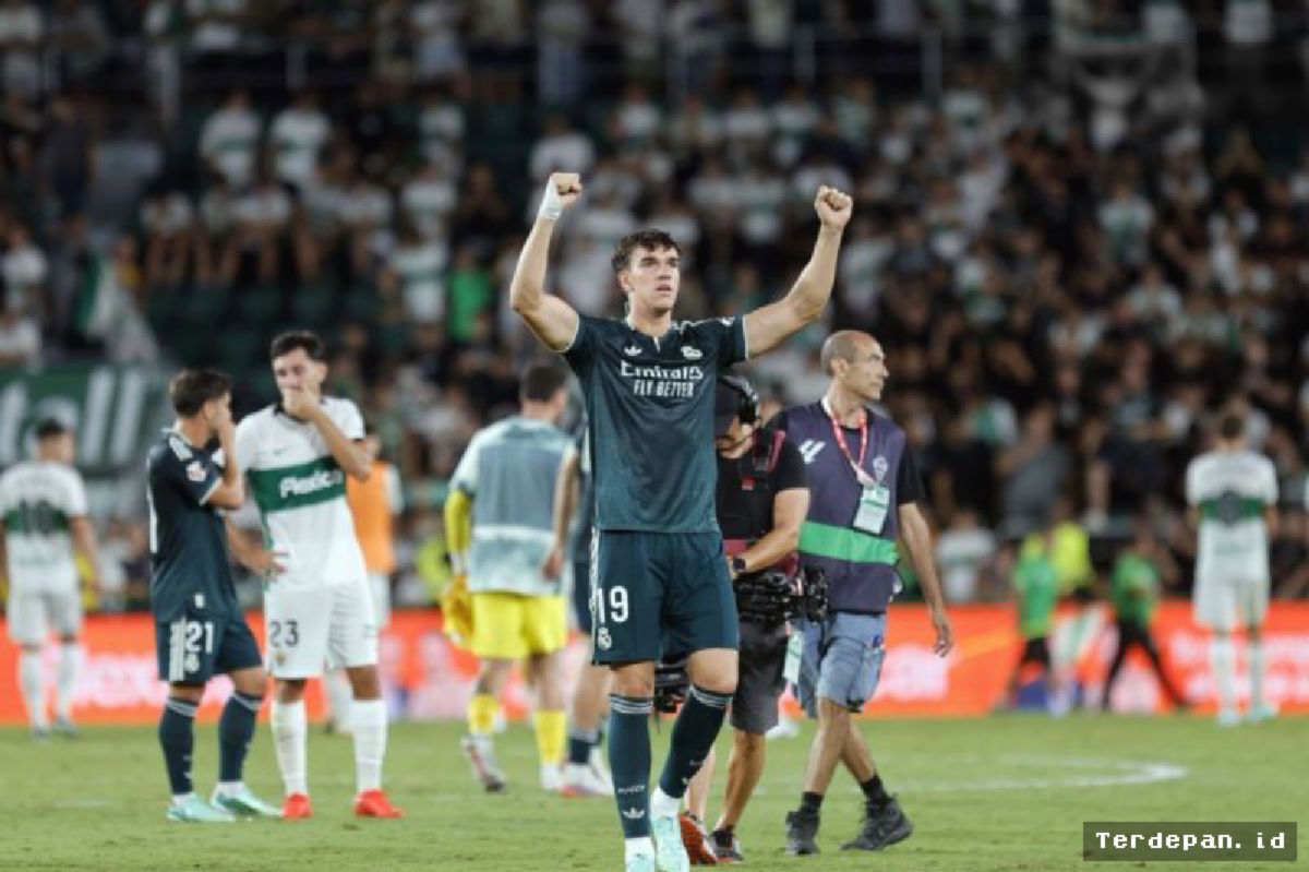Real Madrid Tundukkan Elche 3-2 Berkat Gol Krusial Carlos Espi