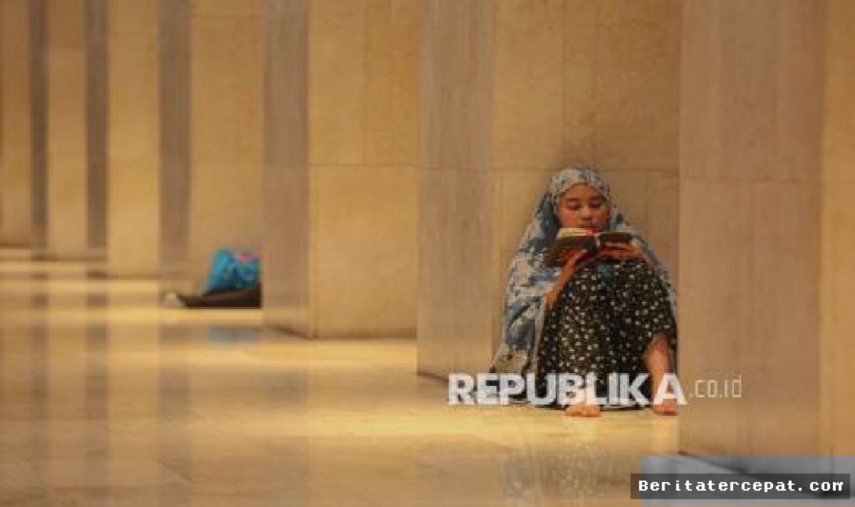 SURAKARTA — Gus Mustain Tegaskan Sabar Harus Diiringi Ikhtiar Nyata
