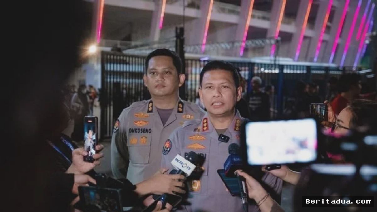 JAKARTA — Polda Metro Puji Kedewasaan Suporter Laga Persija Melawan Persib