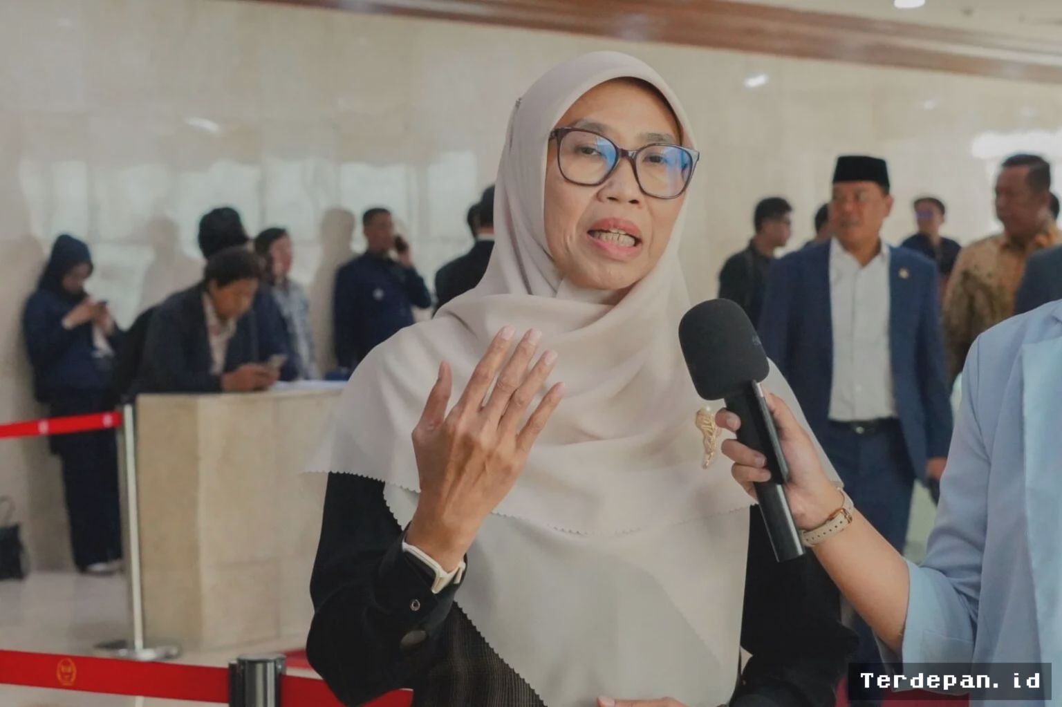 BGN Larang Minuman Rasa Susu di Program MBG, DPR Minta Pengawasan
