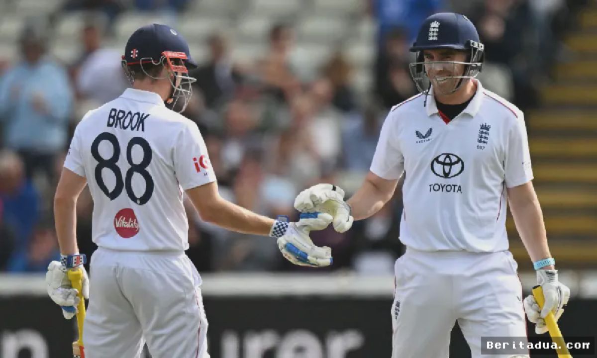 Edgbaston — Inggris Makin Perkasa Tekan Pakistan di Uji Coba Ketiga