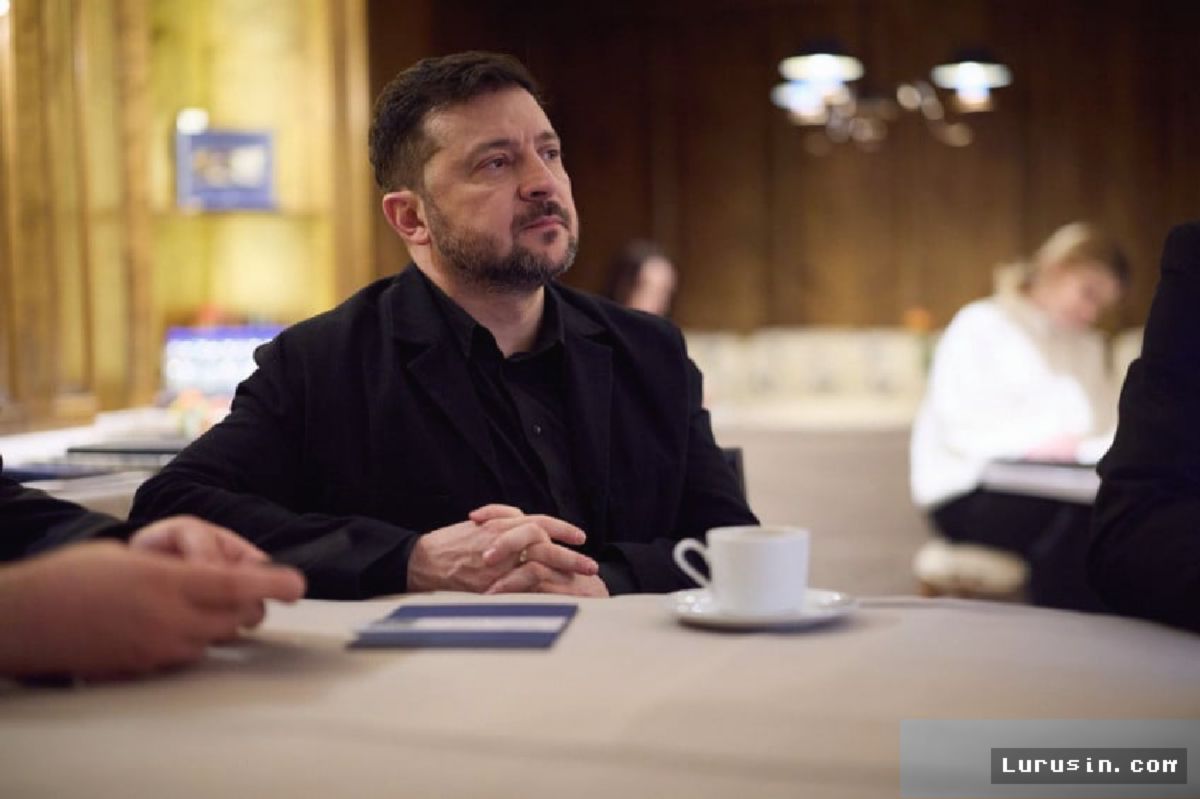 Rusia Dua Kali Coba Incar Pesawat Presiden Zelenskyy Pakai Drone