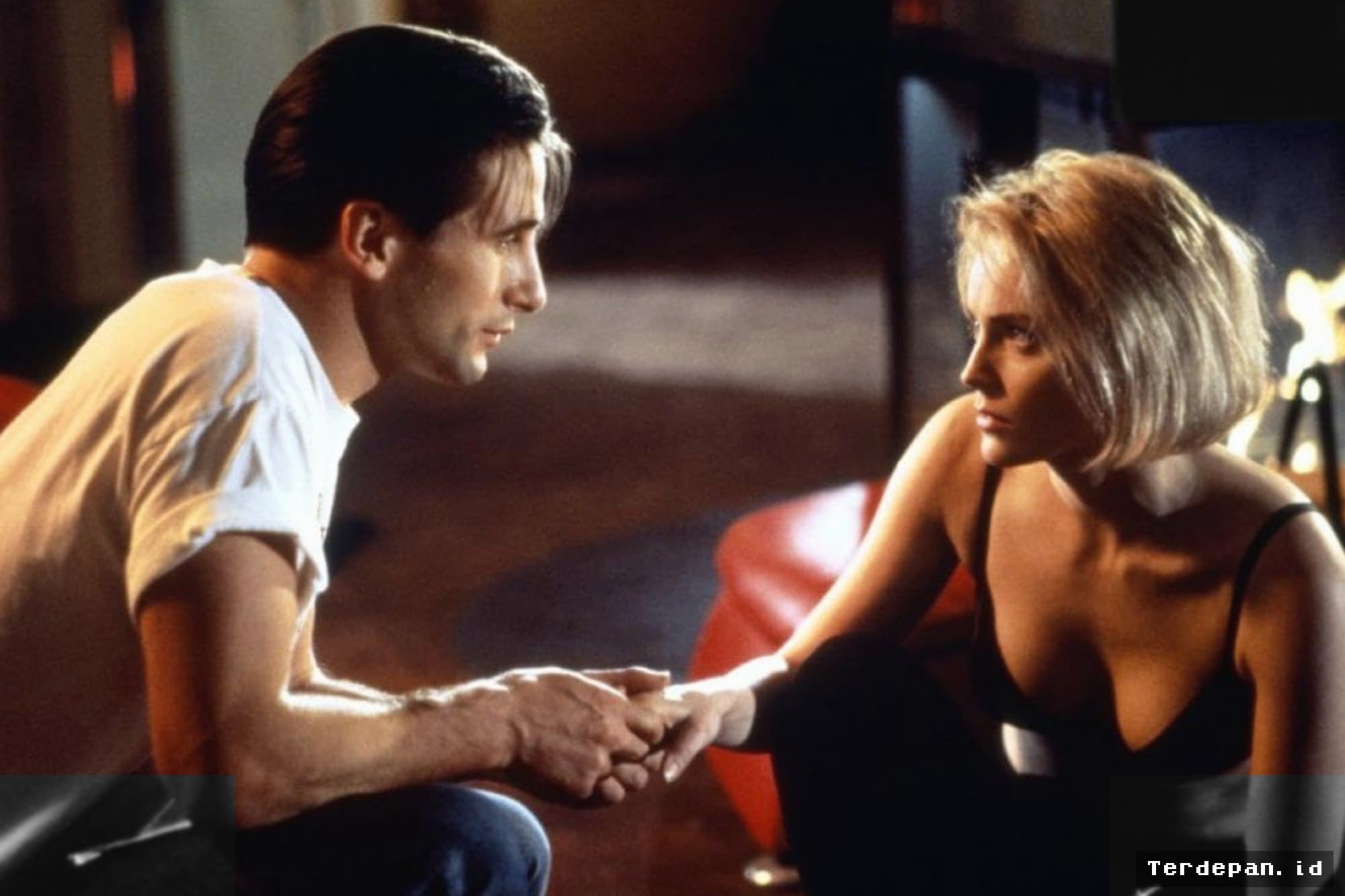 William Baldwin Tegaskan Tak Sudi Beradu Akting Lagi dengan Sharon Stone