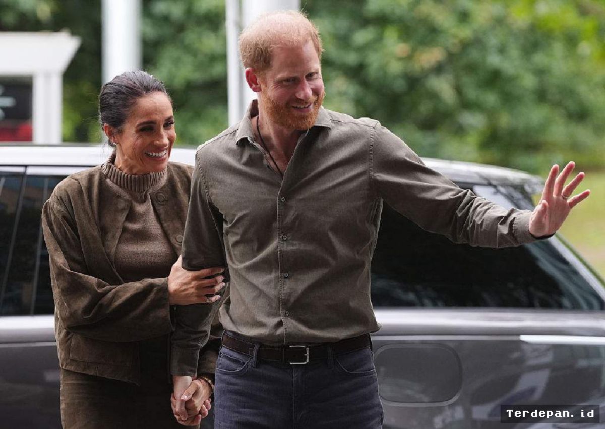 Raja Charles Tegaskan Harry dan Meghan Adalah Warga Negara Biasa