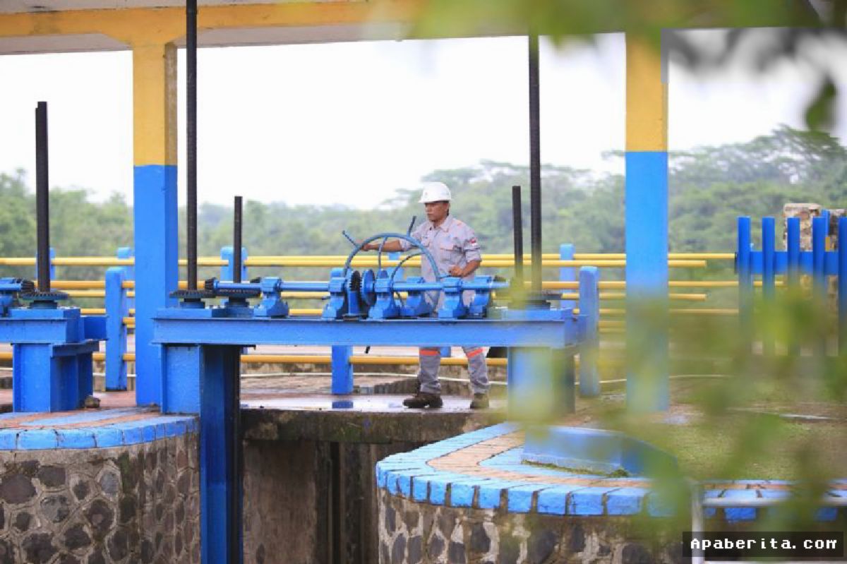 PJT II Atur Distribusi Air Irigasi Karawang Antisipasi Kekeringan