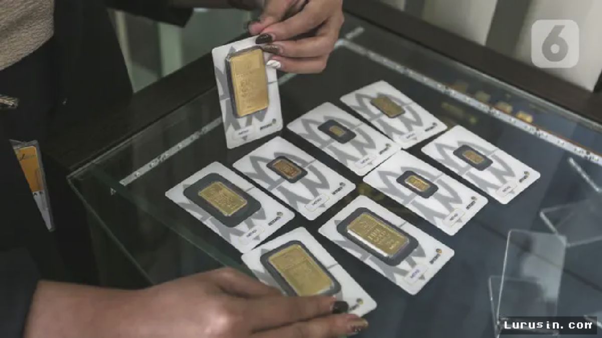 JAKARTA — Harga Emas Batangan Antam Turun ke Rp944 Ribu per Gram