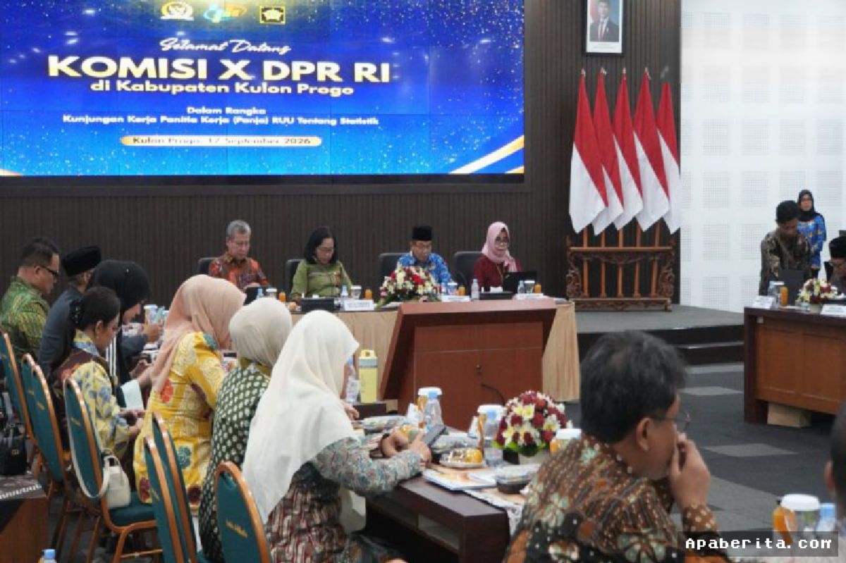 DPR Desak Pemerintah Evaluasi Data Desil BPS Terkait Bansos Pendidikan