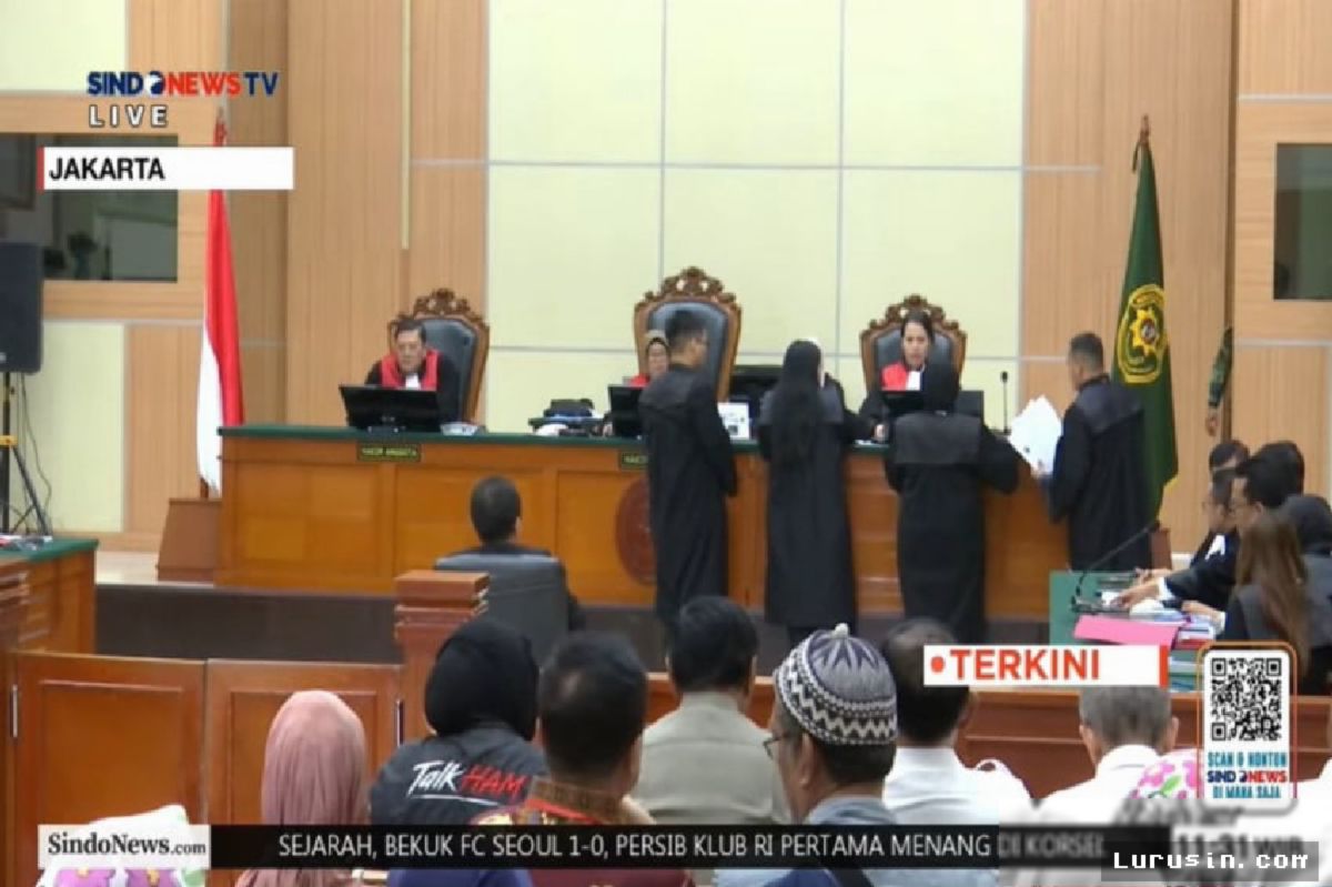 JAKARTA — Roy Suryo Jalani Sidang Perdana Kasus Ijazah Jokowi