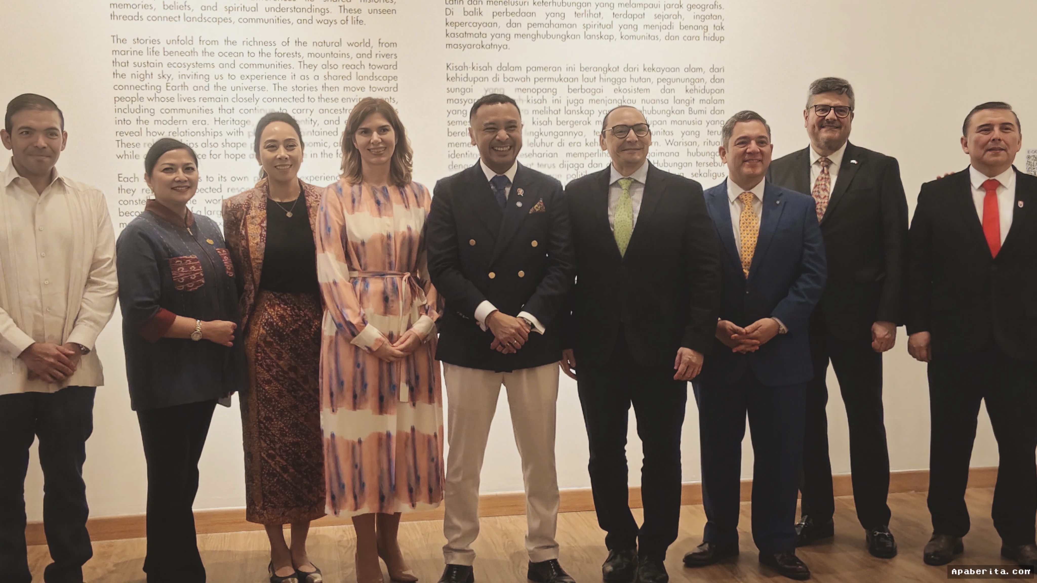 JAKARTA — Kemenbud Resmikan Pameran Fotografi Amerika Latin di Galeri Nasional