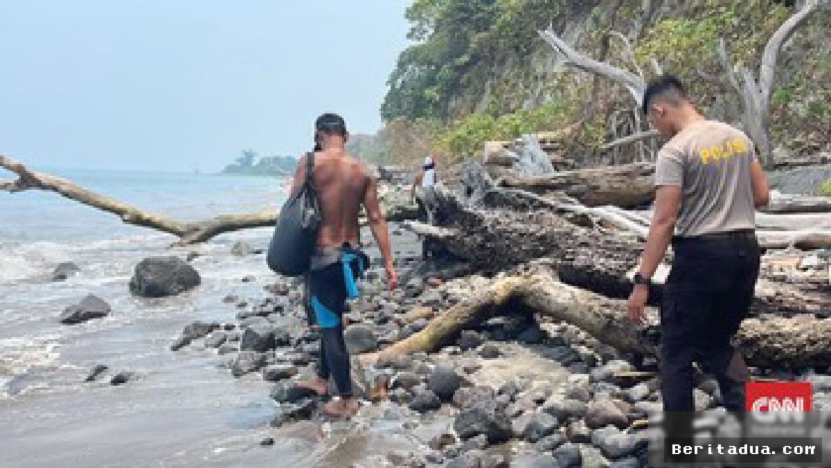 SELAT SUNDA — Tim SAR Sisir Kepulauan Krakatau Cari Delapan Orang Hilang