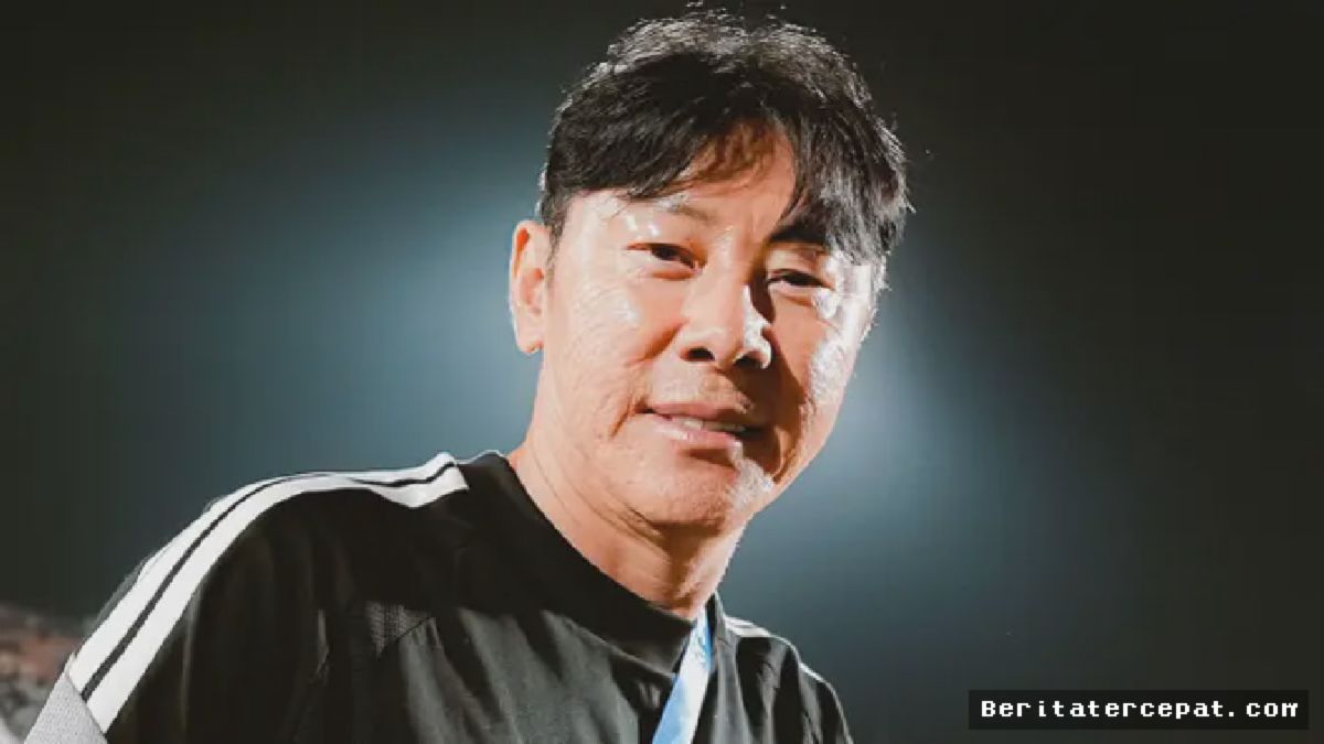 SAMARINDA — Shin Tae-yong Pantau Laga Persija vs Borneo FC