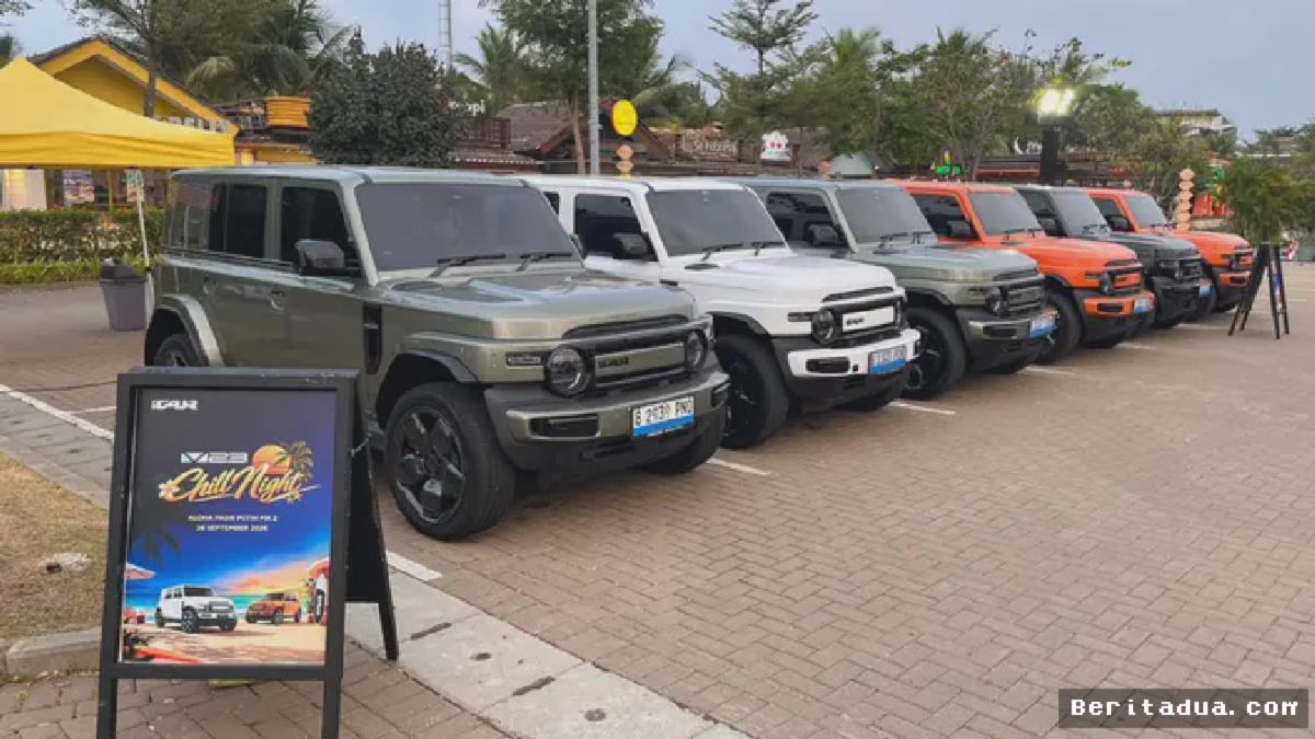 iCAR V23 Serahkan Unit Perdana ke Konsumen Indonesia