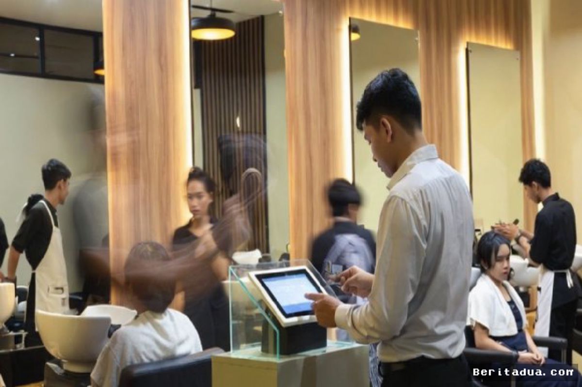 JAKARTA — Kasera Modernisasi Manajemen Salon di Tengah Lonjakan QRIS