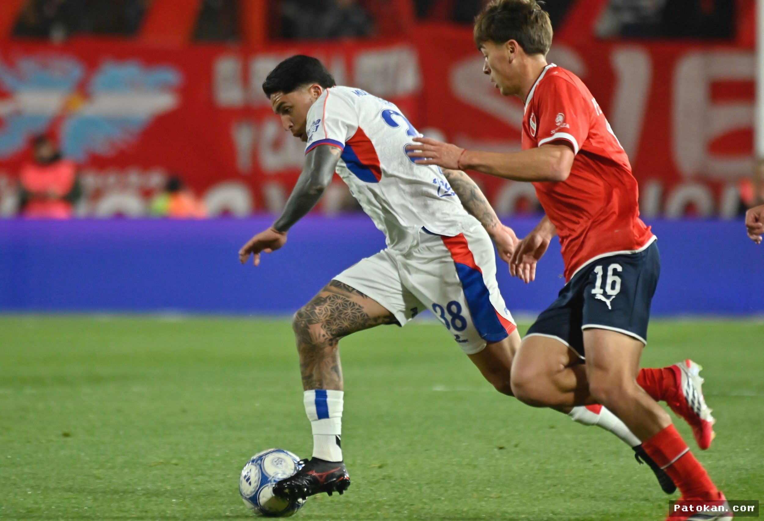AVELLANEDA — Independiente dan San Lorenzo Berbagi Angka Imbang 1-1