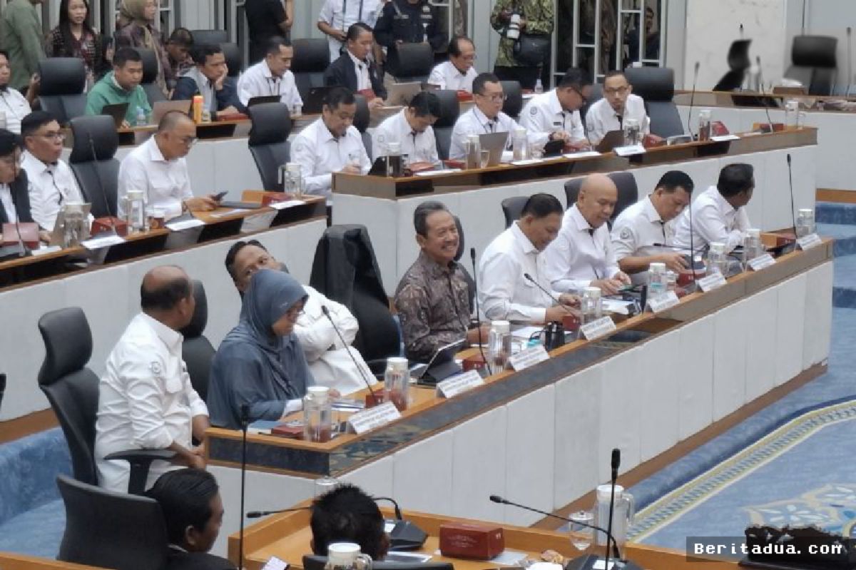 Trenggono Kejar Target Pembangunan 1.269 Kampung Nelayan Merah Putih